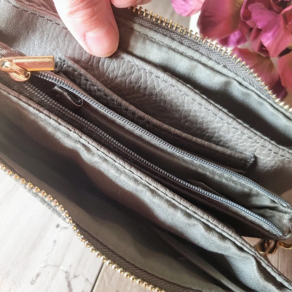 NWT Empire Gray Vegan Leather Women's Wristlet Wallet Small Bag